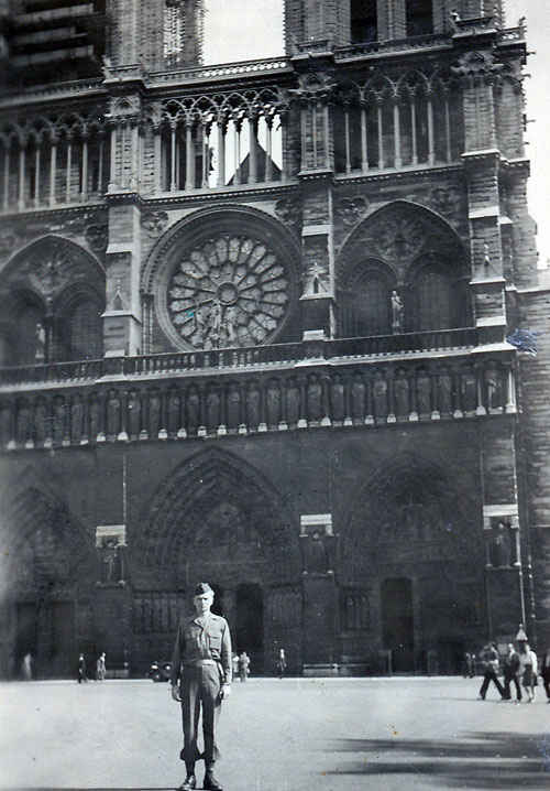Notre Dame, Paris 1946